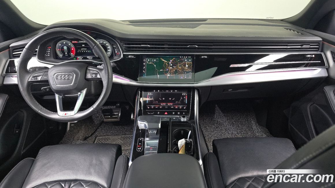 Audi Q8 2021