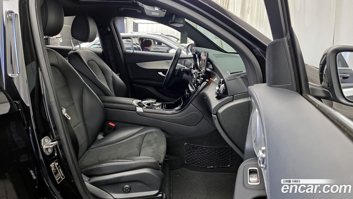 Mercedes-Benz GLC-Class 2019