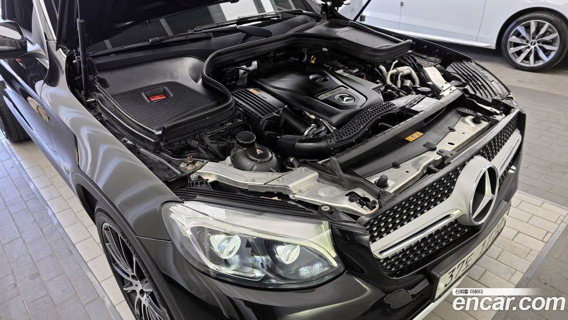 Mercedes-Benz GLC-Class 2019