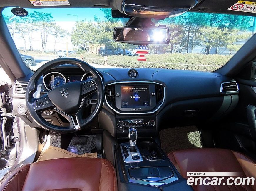 Maserati Ghibli 2015