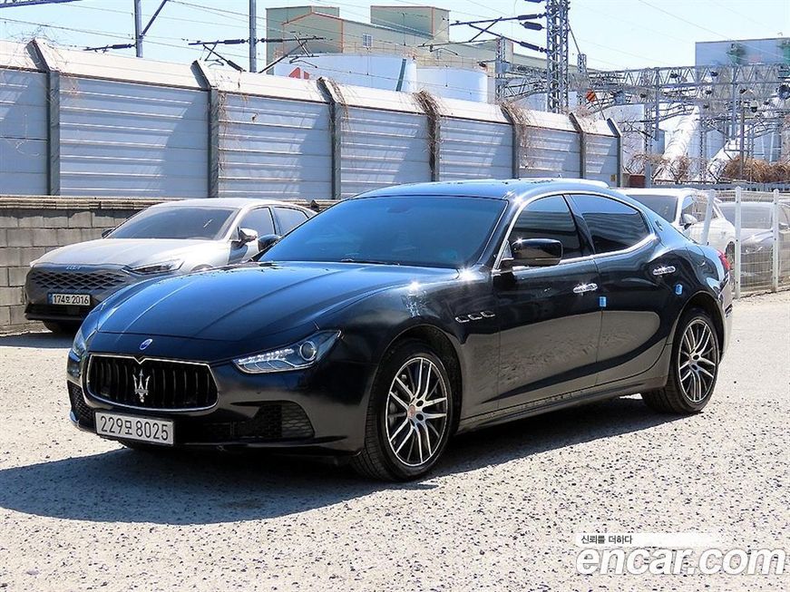 Maserati Ghibli 2015