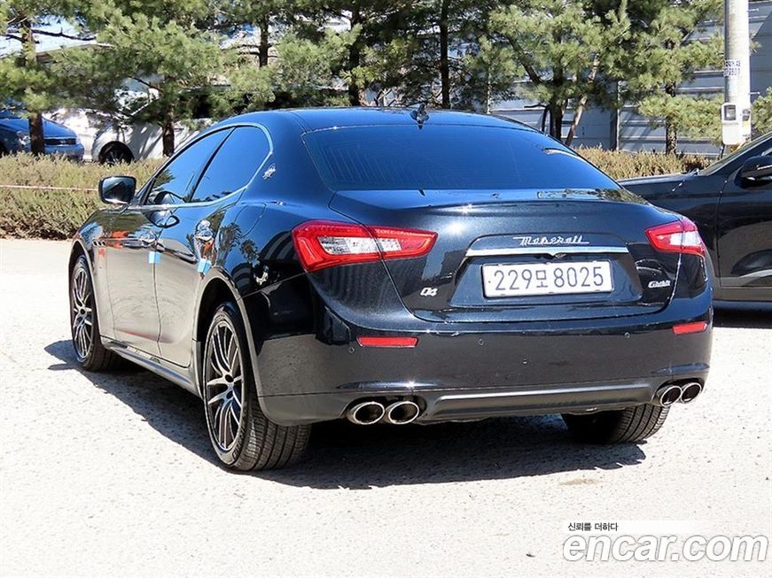 Maserati Ghibli 2015