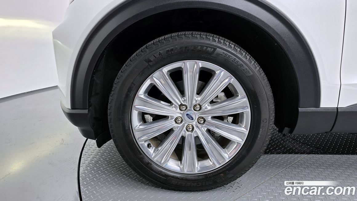 Ford Explorer 2023