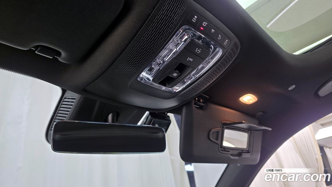 Mercedes-Benz GLB-Class 2021