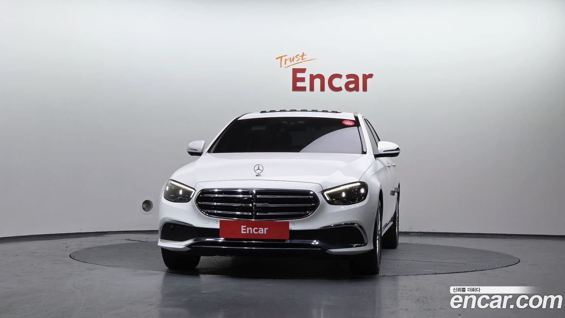 Mercedes-Benz E-Class 2021