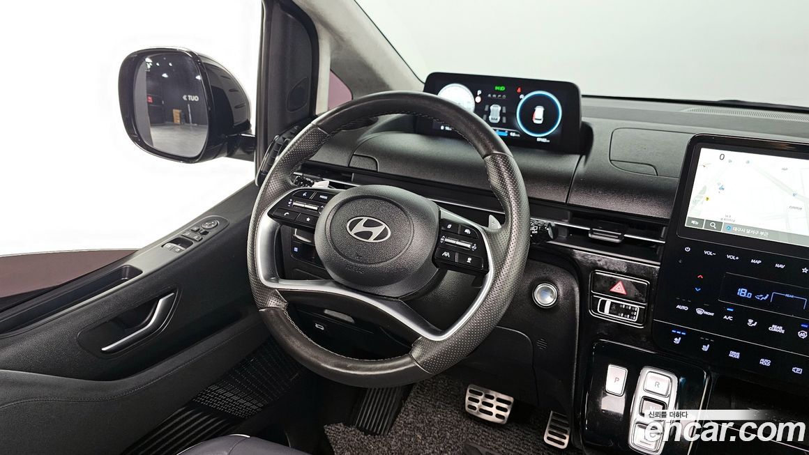 Hyundai Staria 2025
