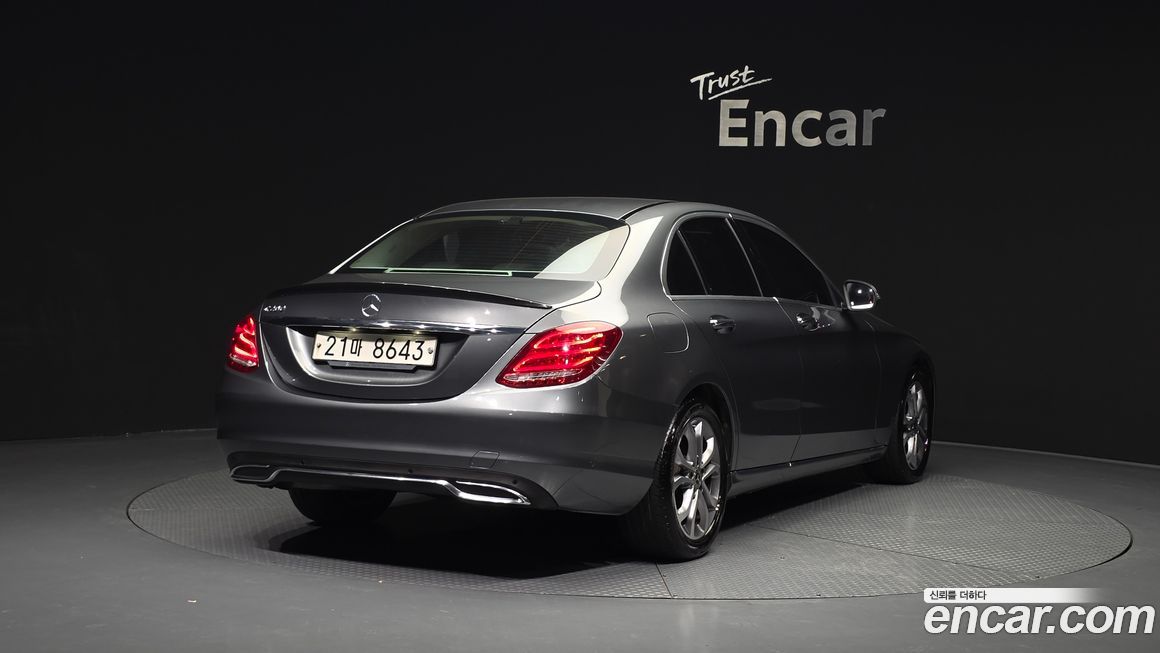 Mercedes-Benz C-Class 2017