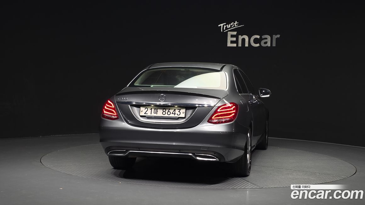 Mercedes-Benz C-Class 2017