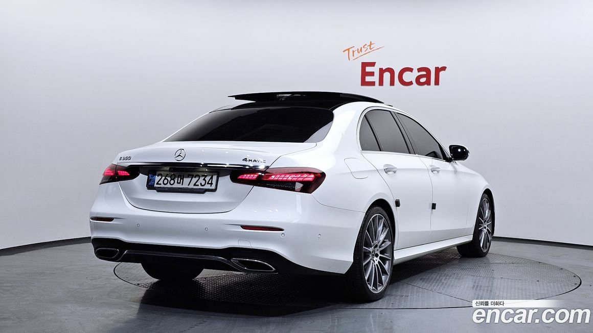 Mercedes-Benz E-Class 2021