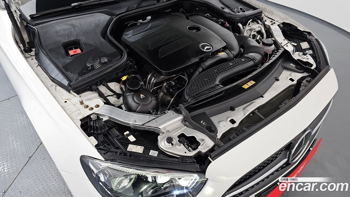 Mercedes-Benz E-Class 2021