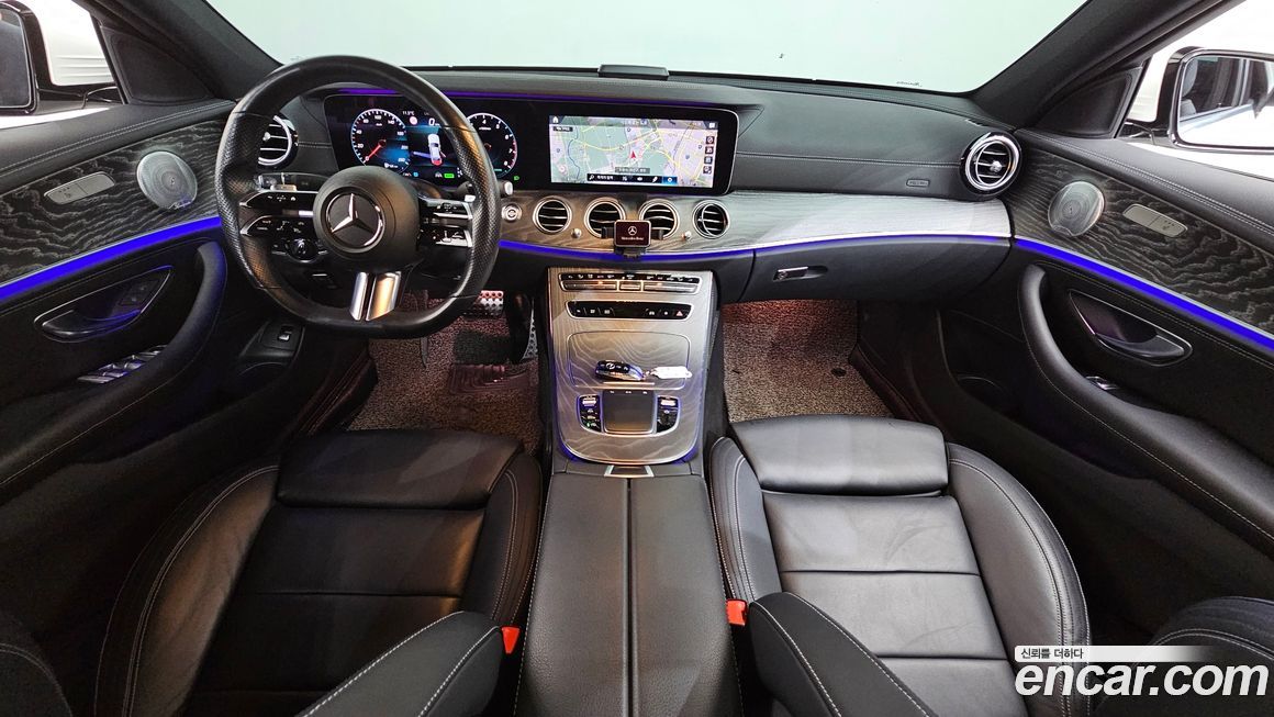 Mercedes-Benz E-Class 2021