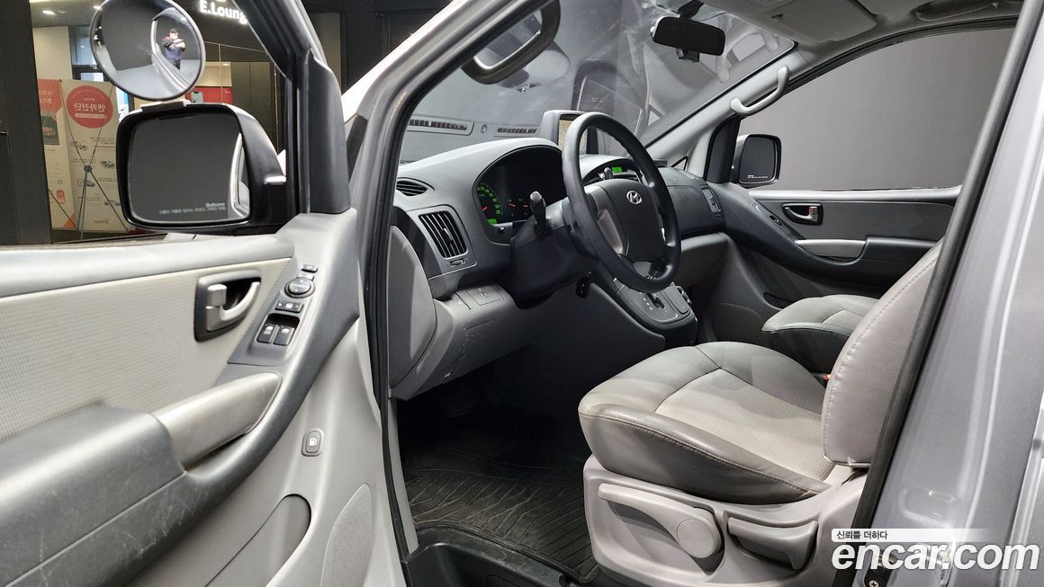 Hyundai Starex 2011