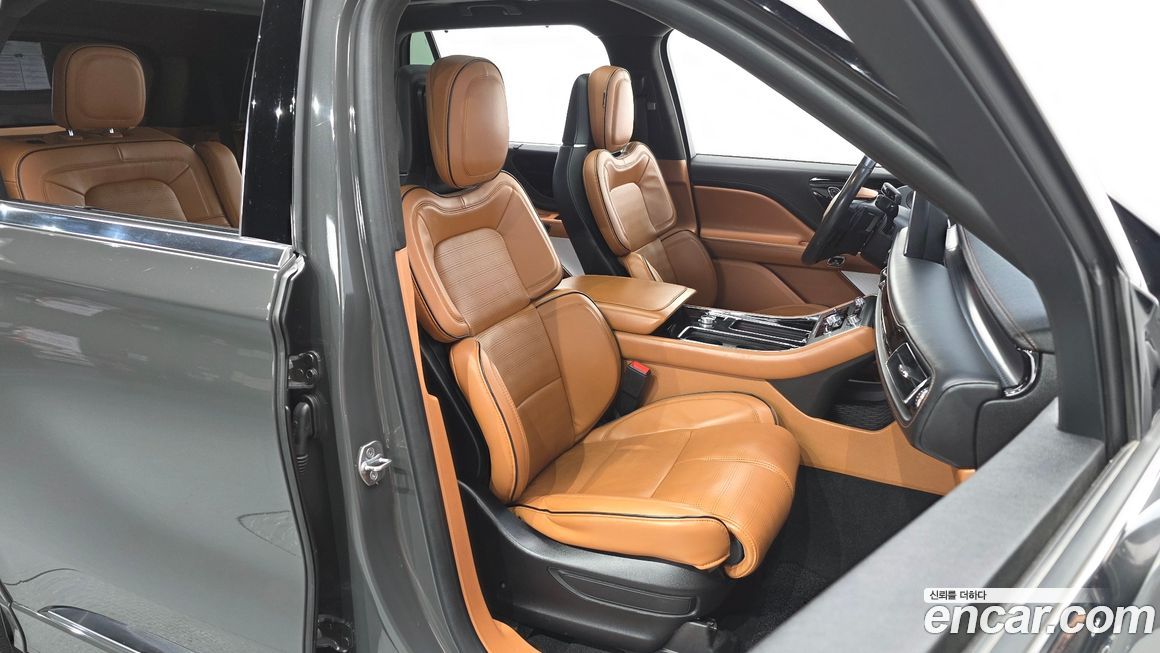Lincoln Aviator 2021