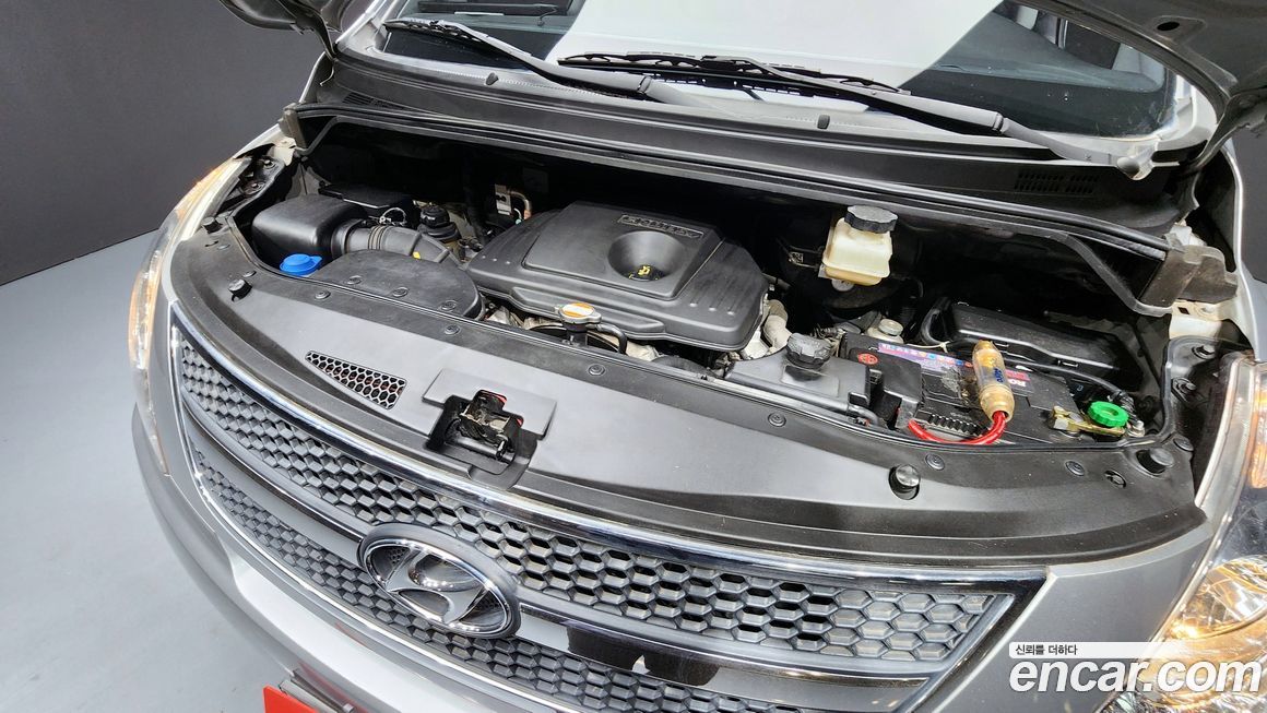 Hyundai Starex 2011