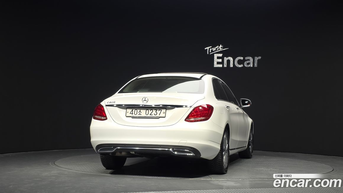 Mercedes-Benz C-Class 2016