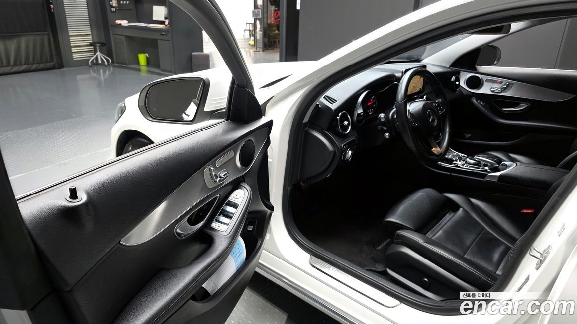 Mercedes-Benz C-Class 2016