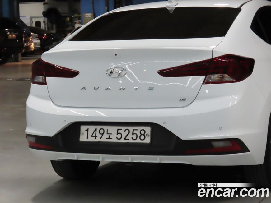 Hyundai AVANTE 2020