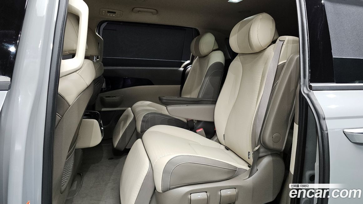 Kia Canival 2025