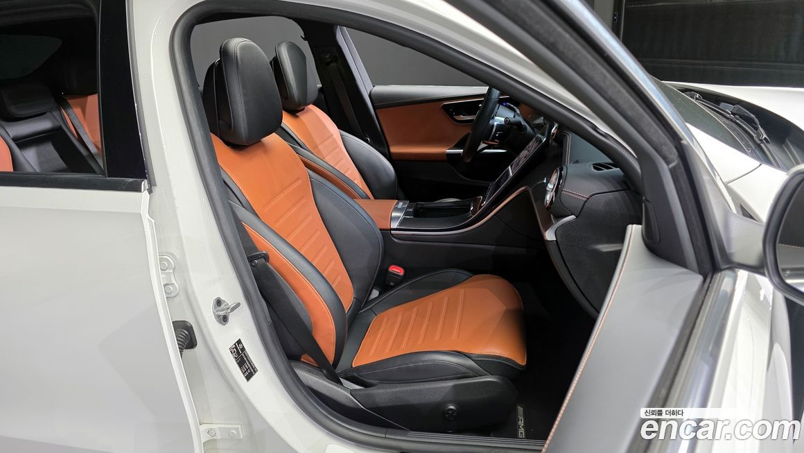 Mercedes-Benz C-Class 2022