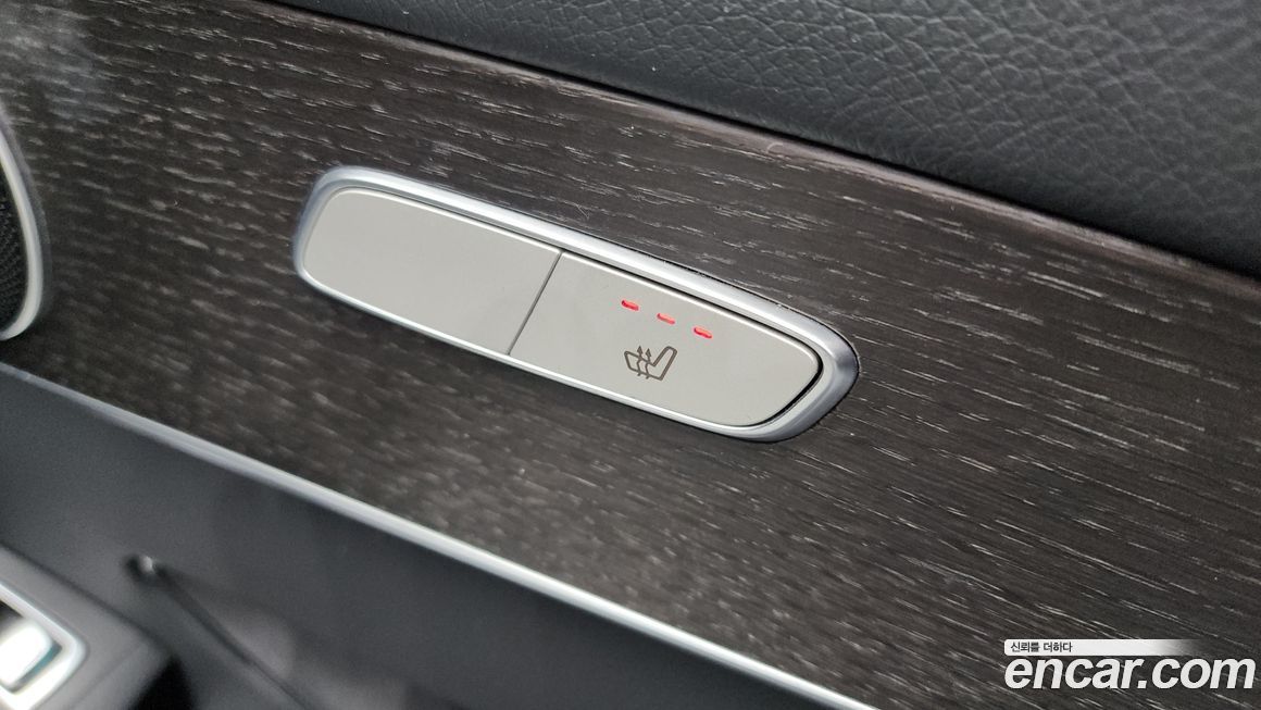 Mercedes-Benz GLC-Class 2020