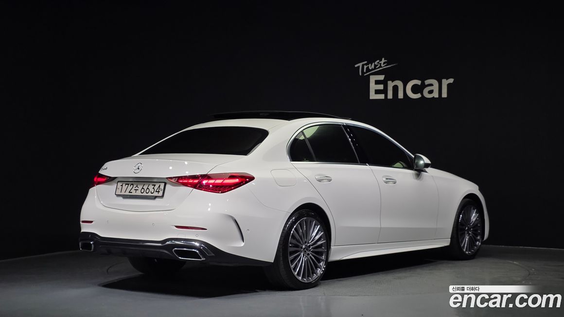 Mercedes-Benz C-Class 2022