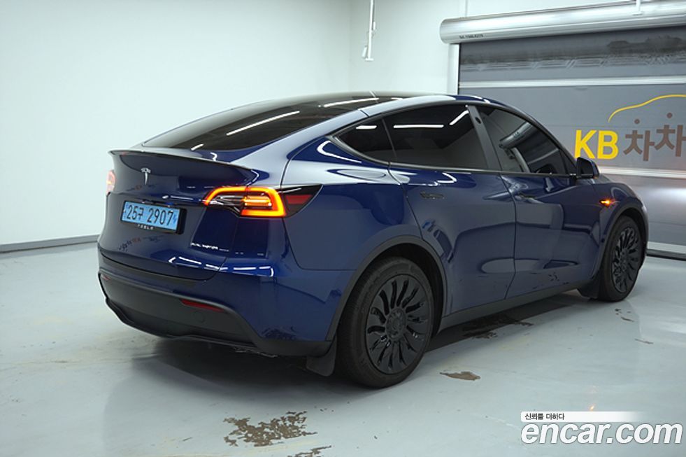 Tesla Model Y 2022