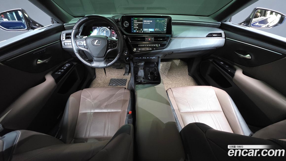 Lexus ES 2023