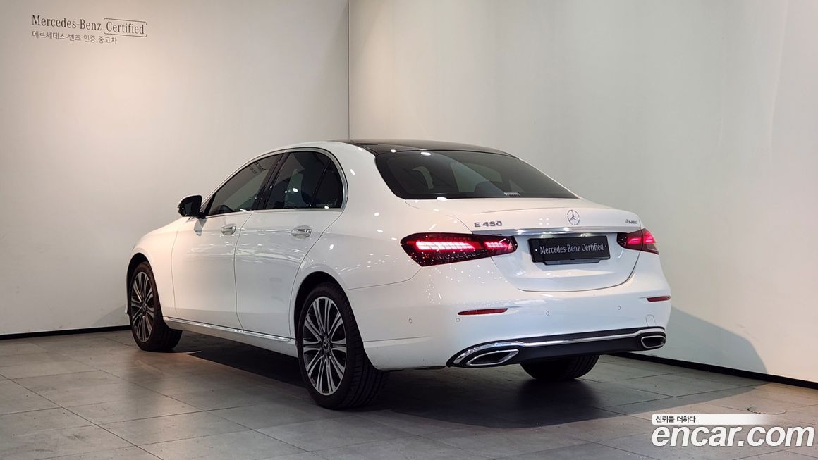 Mercedes-Benz E-Class 2021