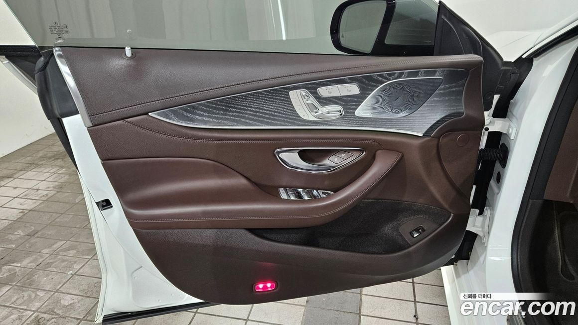 Mercedes-Benz CLS-Class 2021