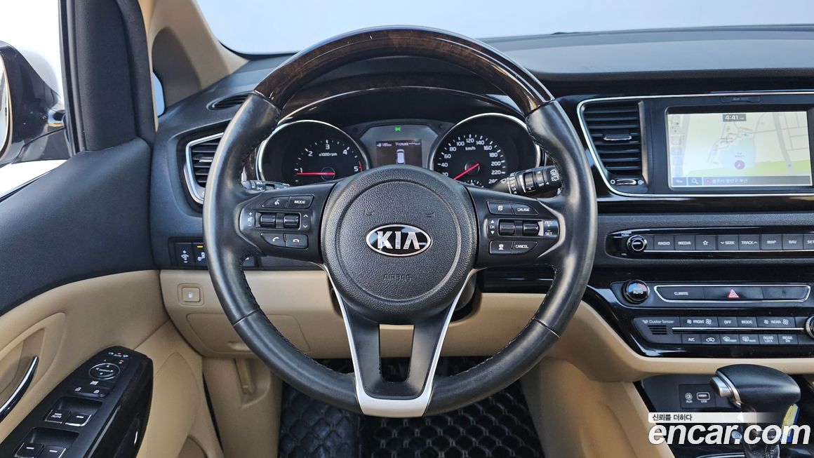 Kia Canival 2019