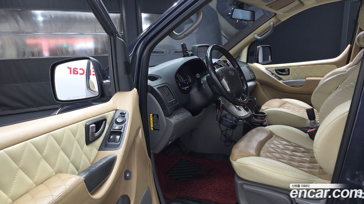 Hyundai Starex 2018