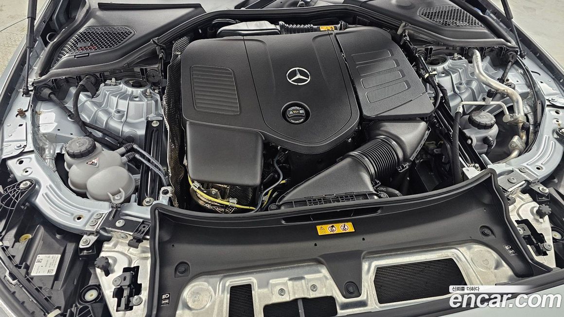 Mercedes-Benz E-Class 2024