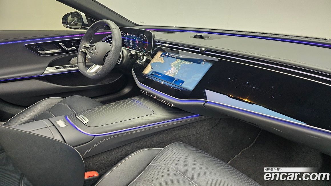 Mercedes-Benz E-Class 2024