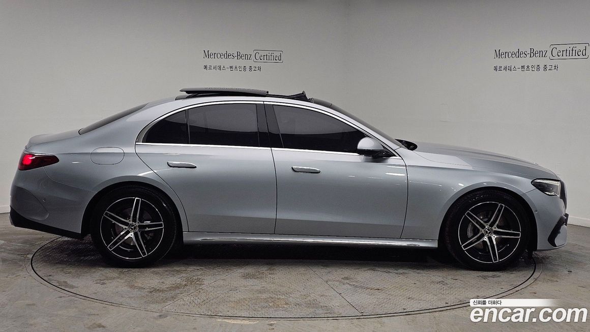Mercedes-Benz E-Class 2024