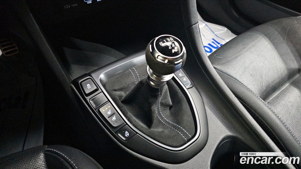 Hyundai Veloster 2019