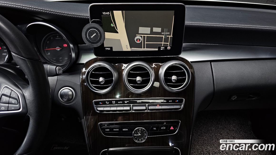 Mercedes-Benz C-Class 2018