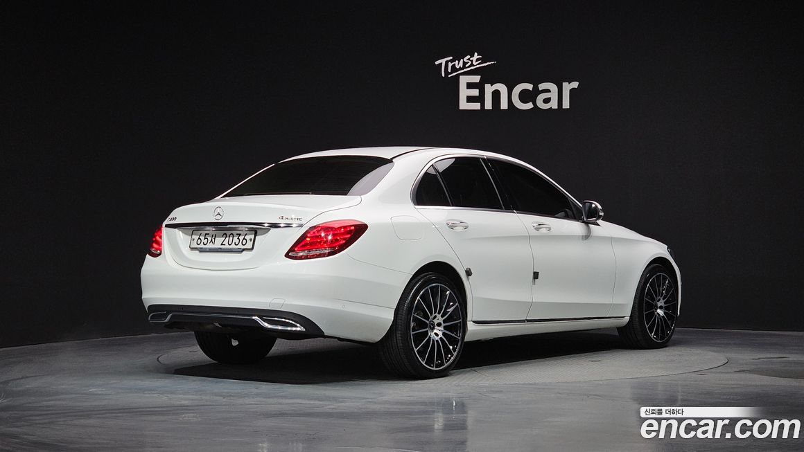 Mercedes-Benz C-Class 2018