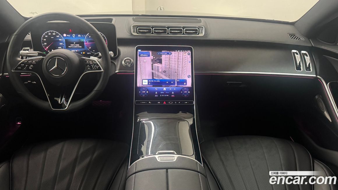 Mercedes-Benz S-Class 2025