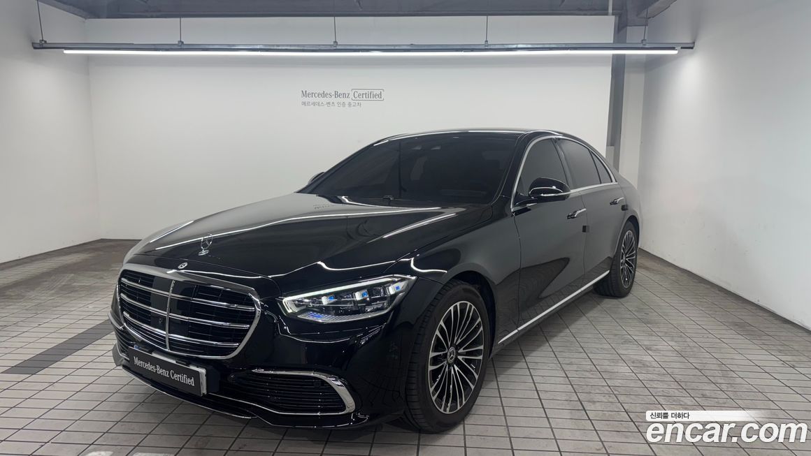 Mercedes-Benz S-Class 2025