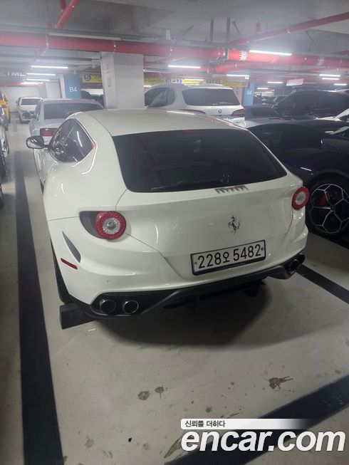 Ferrari FF 2012