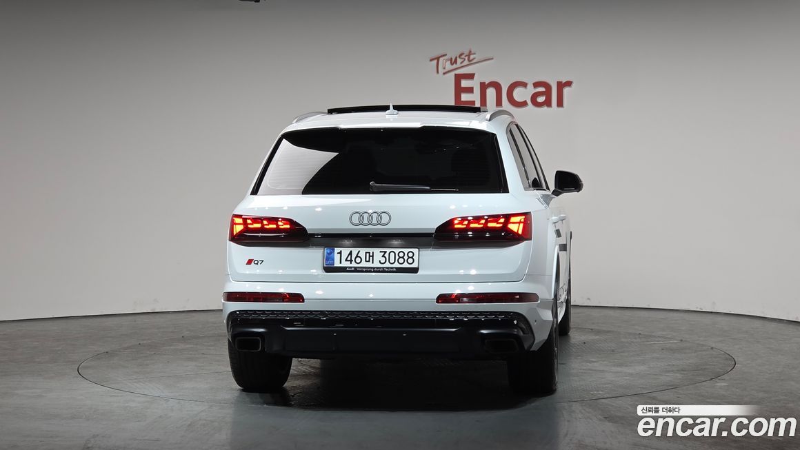 Audi Q7 2025