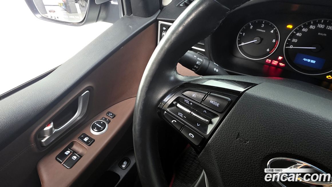 Hyundai Starex 2019