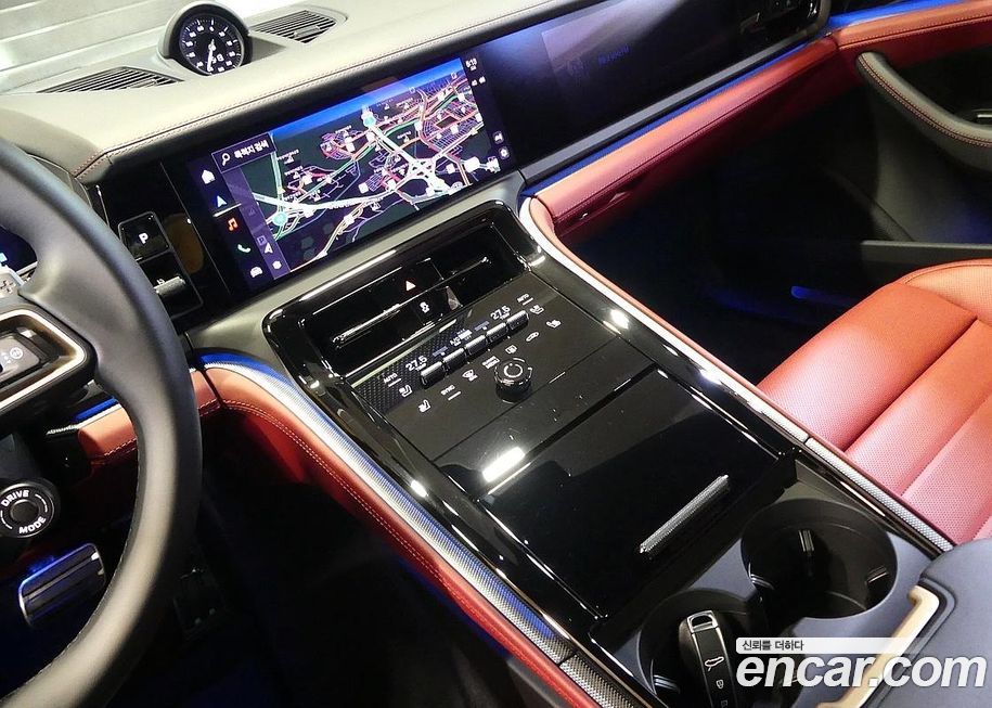 Porsche Panamera 2025