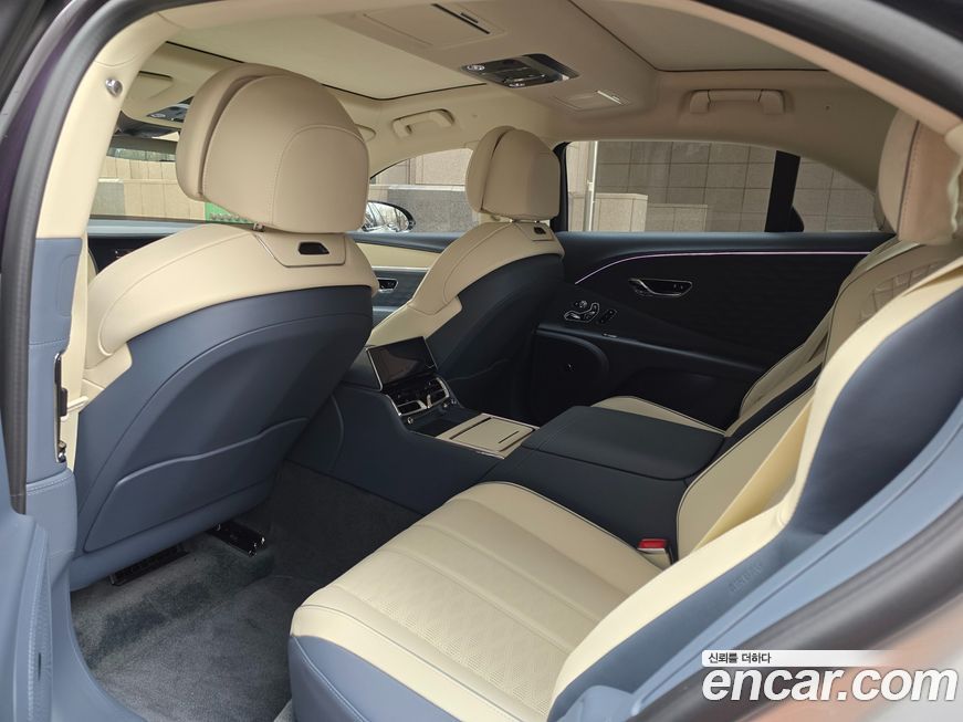 Bentley Flying Spur 2026