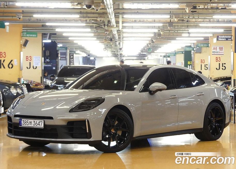 Porsche Panamera 2025