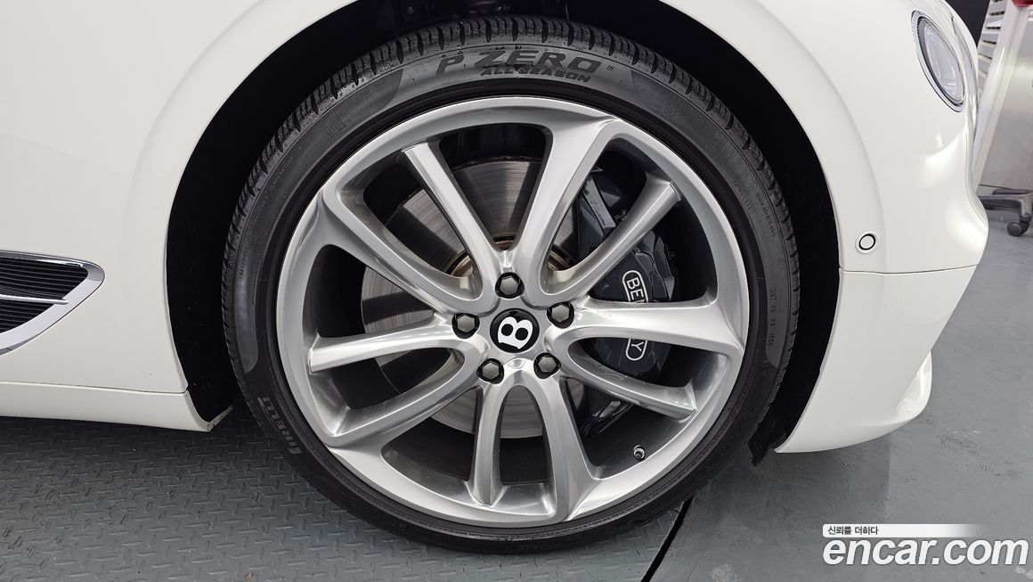 Bentley Continental 2022