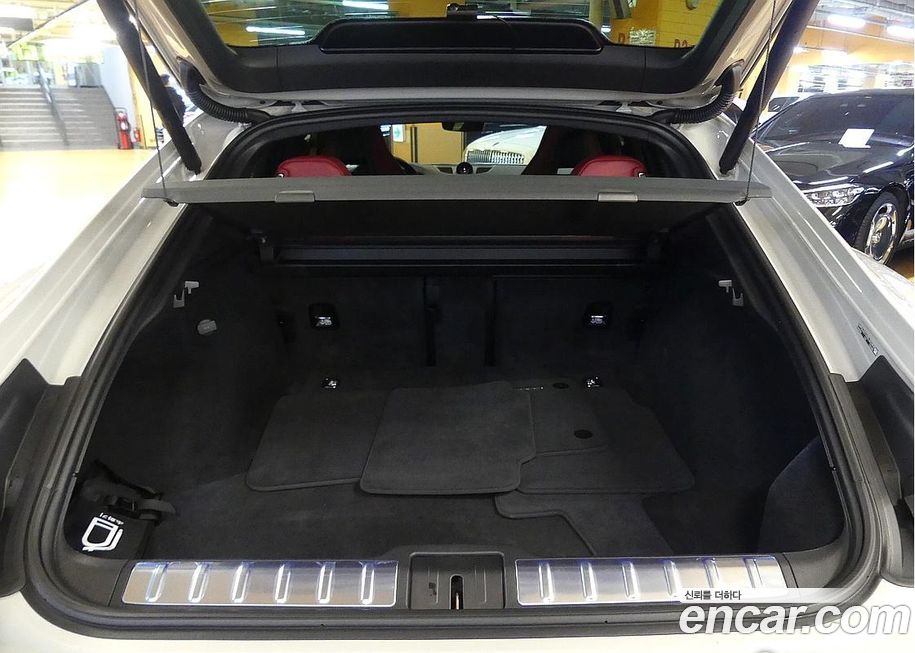 Porsche Panamera 2025