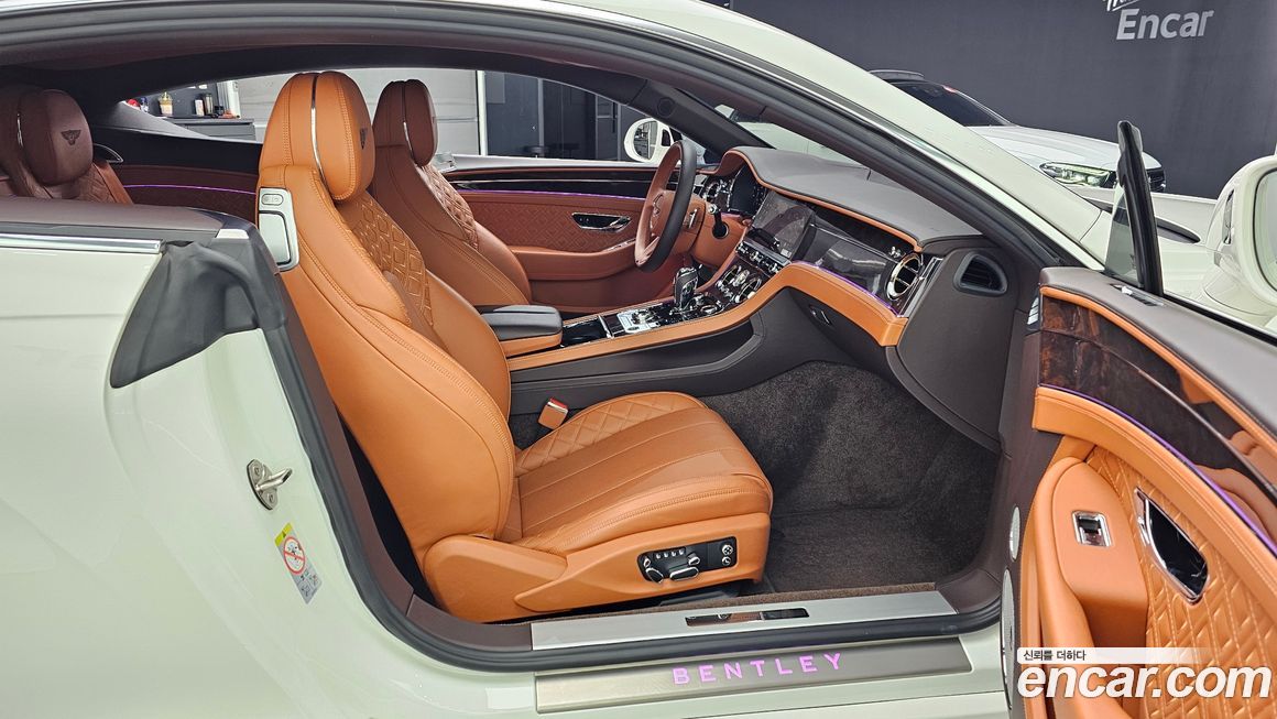 Bentley Continental 2022