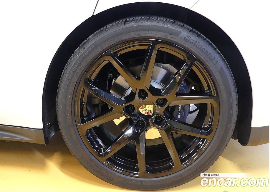 Porsche Panamera 2025