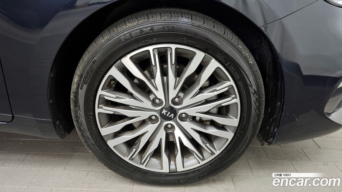 Kia K7 2021
